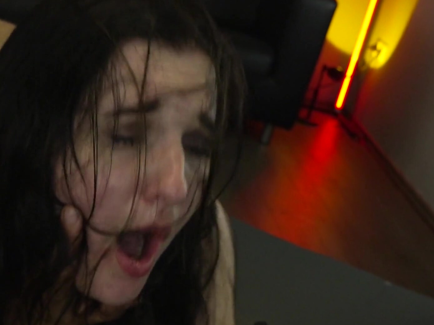 Alina-Lamour Porno Video: TOTALER KONTROLLVERLUST - DAS WAR EINFACH ZU GEIL UM WAHR ZU SEIN!!!