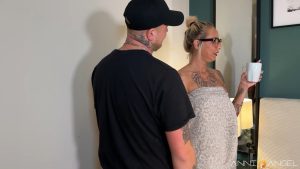 Anni-Angel Porno Video: Ich glaub es geht schon wieder los xD