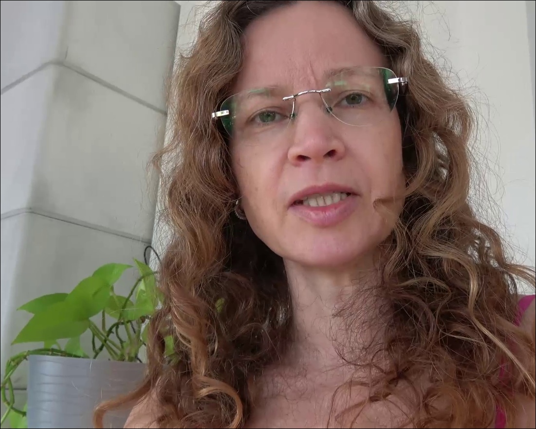 AnnikaRose Porno Video: Die Lehrerin erklärt