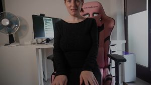 AuroraRed Porno Video: Umschnalldildo Fick