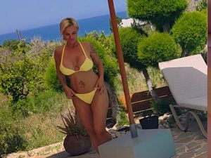Candy-Samira Porno Video: Der neue Poolboy weiß jetzt