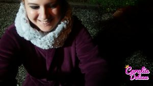 CaraliaDeluxe Porno Video: Guten Freunden hilft man eben