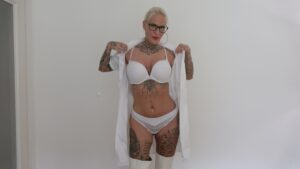 Lara-CumKitten Porno Video: STANGENFIEBER Privat-Station - Handjob und Blowjob Entsaftung