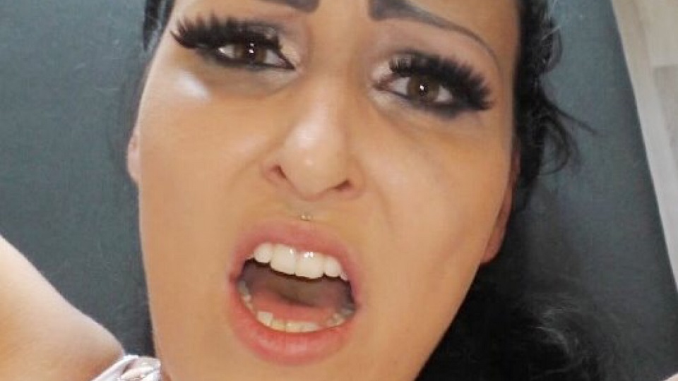 Mira-Grey Porno Video: Arschfick und Sperma im Mund