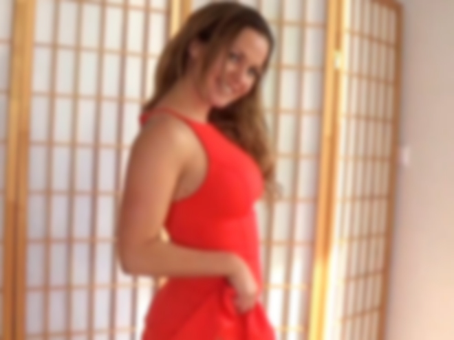 Nachbarsfoetzchen Porno Video: Pisse satt! Völlig durchnässt blank und AO durchgefickt!