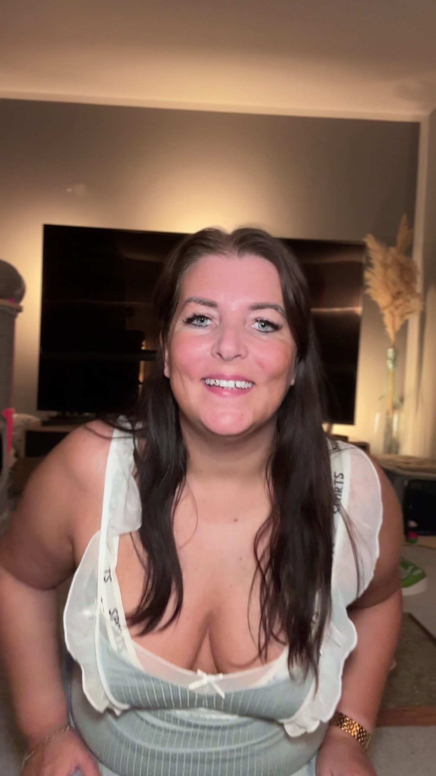 Nina-Nice Porno Video: Fakefuck ohne Schutz- sieh mein Orgasmus-Face. Wirst du jetzt Papa?
