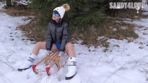 Sandy4Love Porno Video: mein RODELOUTFIT!!! war das zu gewagt???