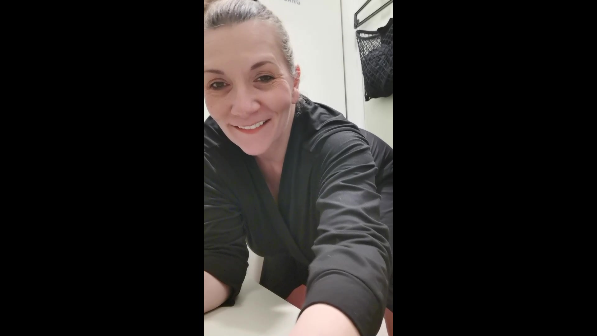 Sandybigboobs Porno Video: Momente der LUST in der Umkleidekabine