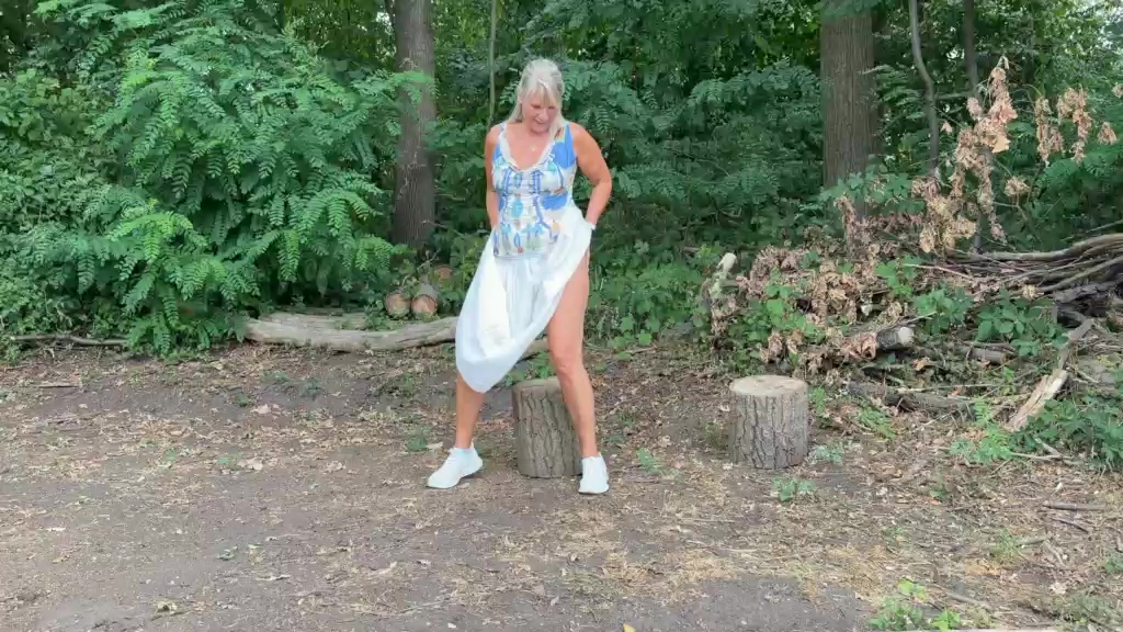 SweetSusi Porno Video: Der Beste Pissbogen von mir