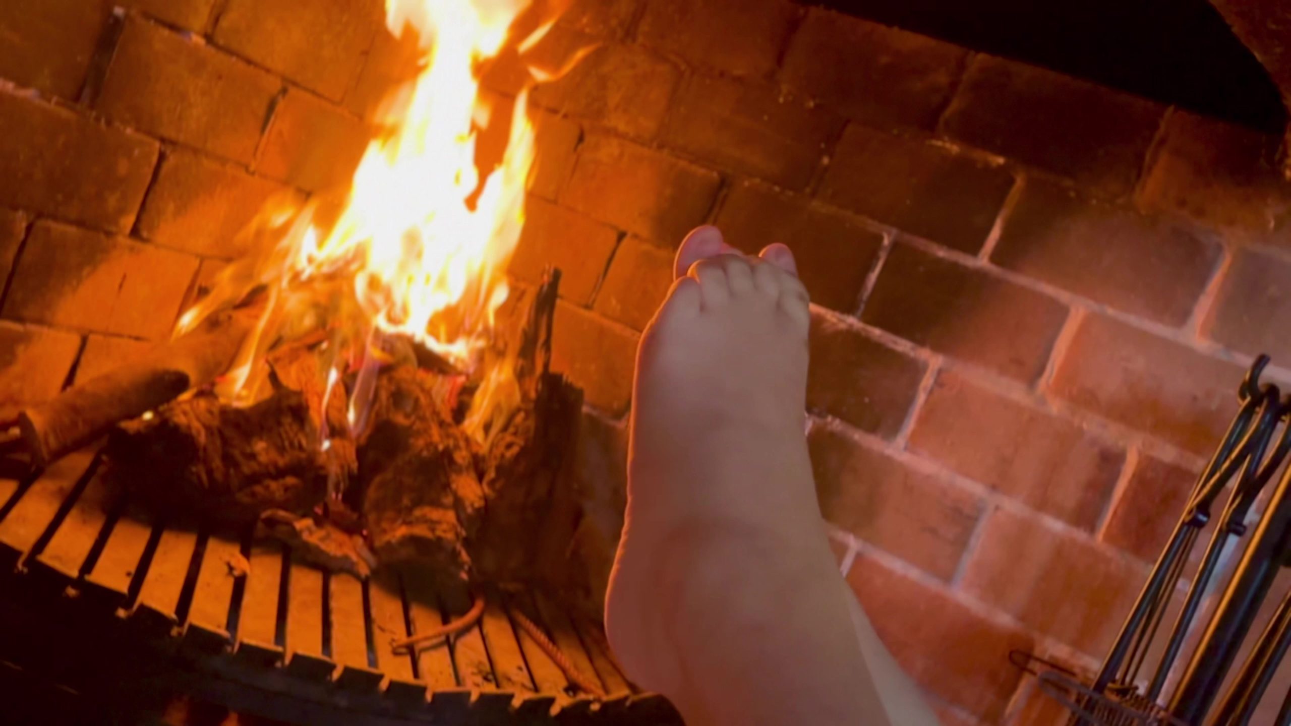 ViolettaAngel Porno Video: Feet And Fire