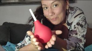 Vivien-Molinas Porno Video: Der Einlauf