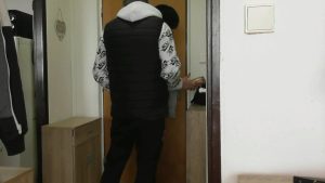 eroticnude Porno Video: Taxi mit Muschi und Anal bezahlt.