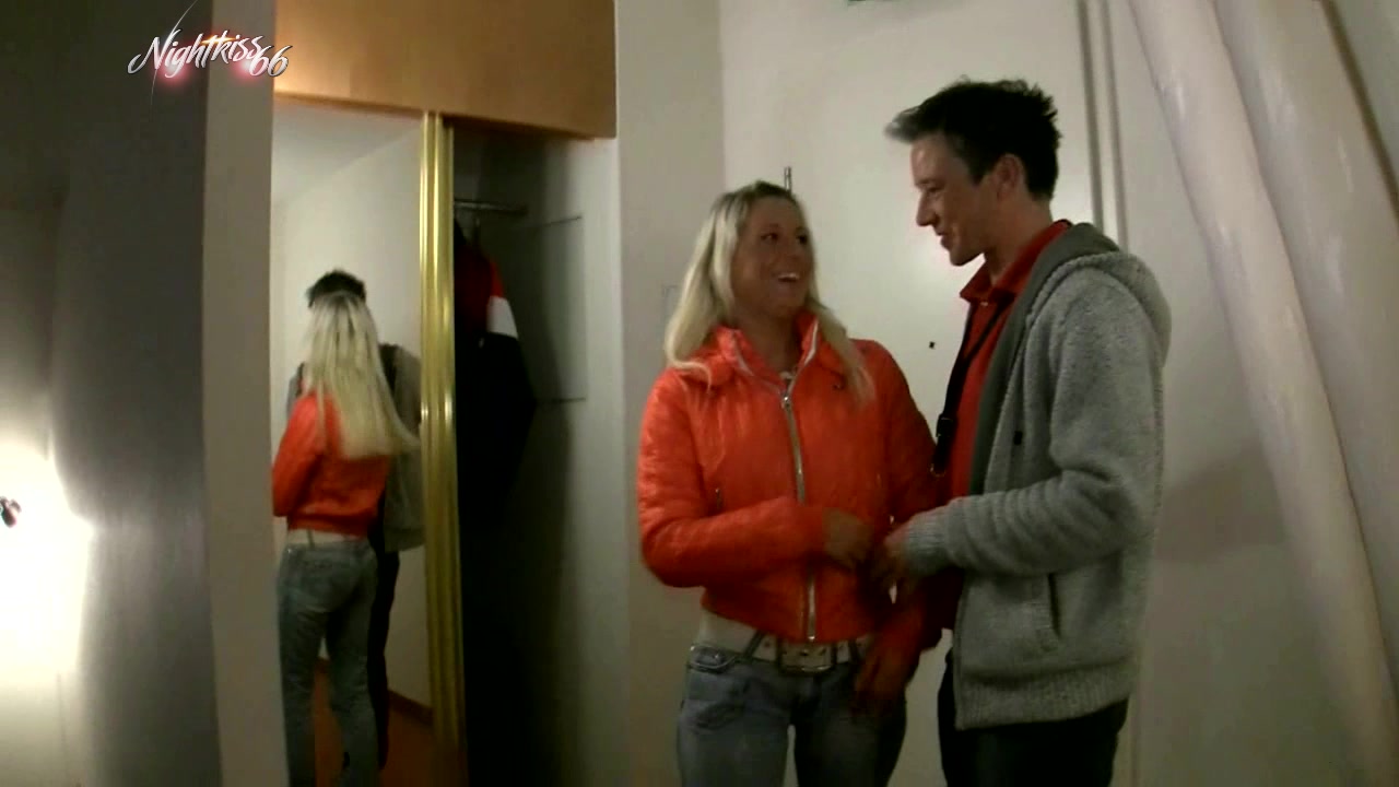 nightkiss66 Porno Video: Der Möbelhausverkäufer