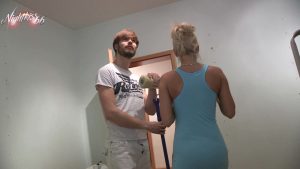 nightkiss66 Porno Video: Hausbesuch-wenn der Azubi 20 klingelt-ein Auftrag den ich nie vergesse!