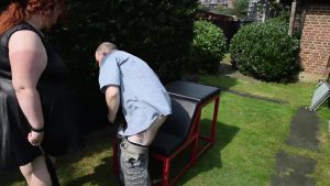 tammara28 Porno Video: Fürs Wichsen Bestraft