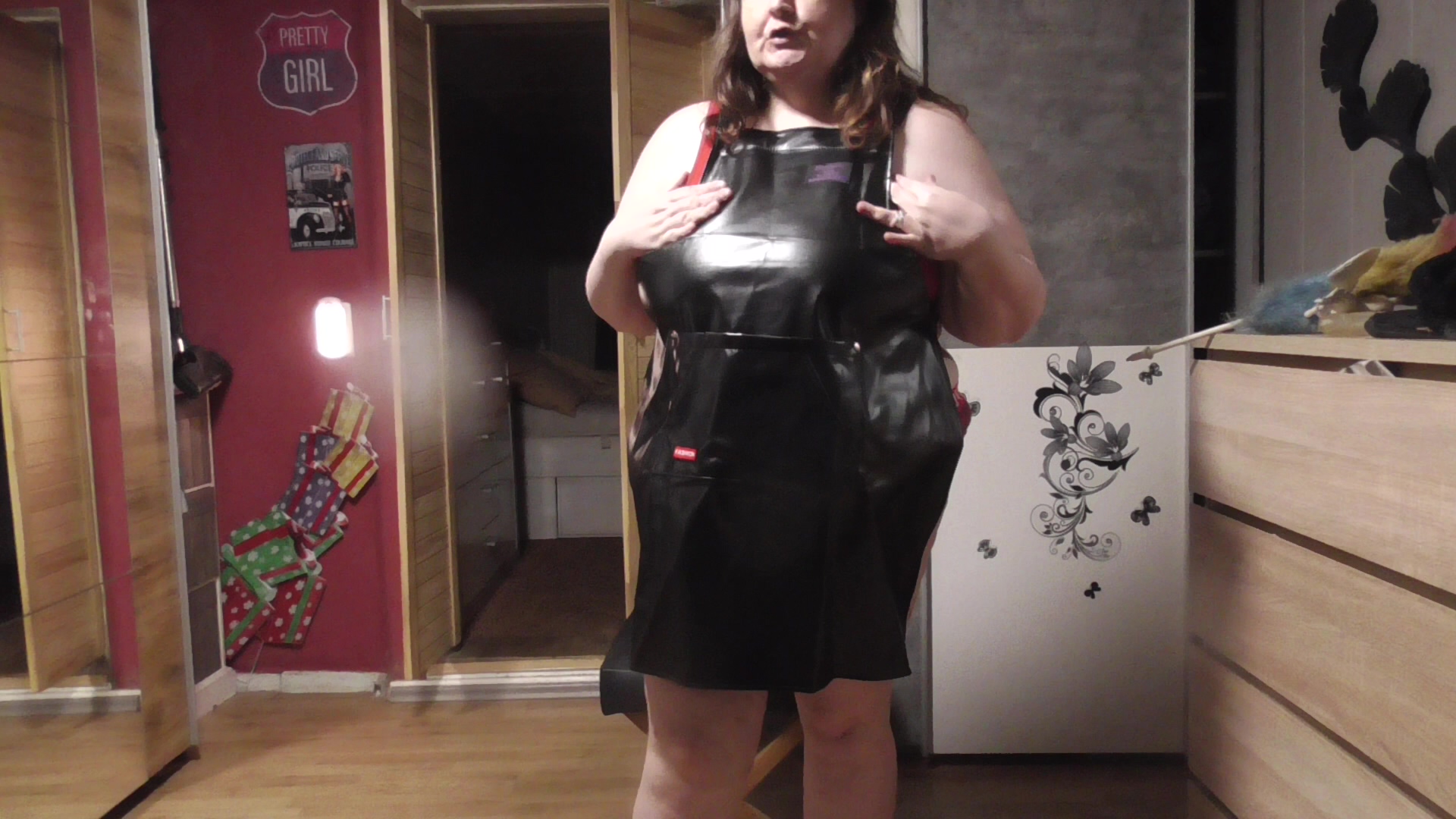 tammara28 Porno Video: Meine neue Gummischürze